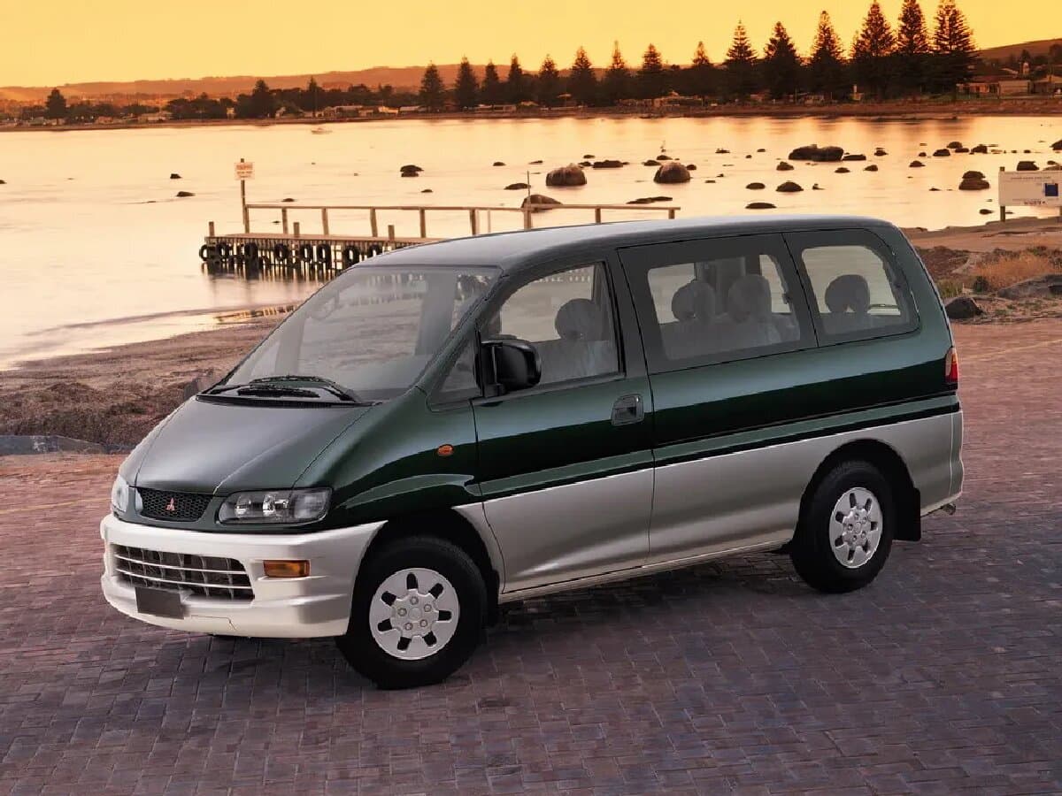 Mitsubishi Space Gear I Restayling — Yandan