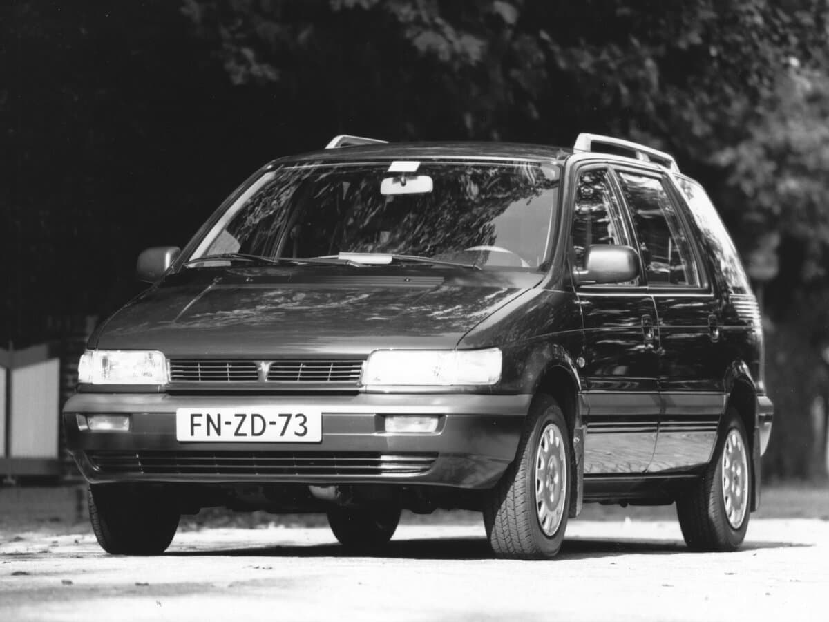 Mitsubishi Space Wagon II — Öndən