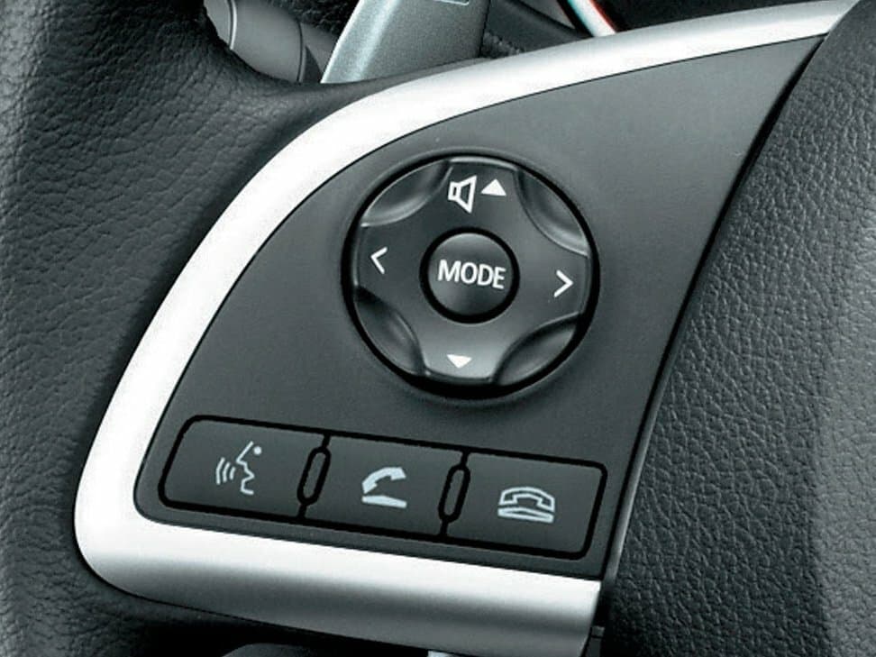 Mitsubishi Triton V — Salon, arxadan