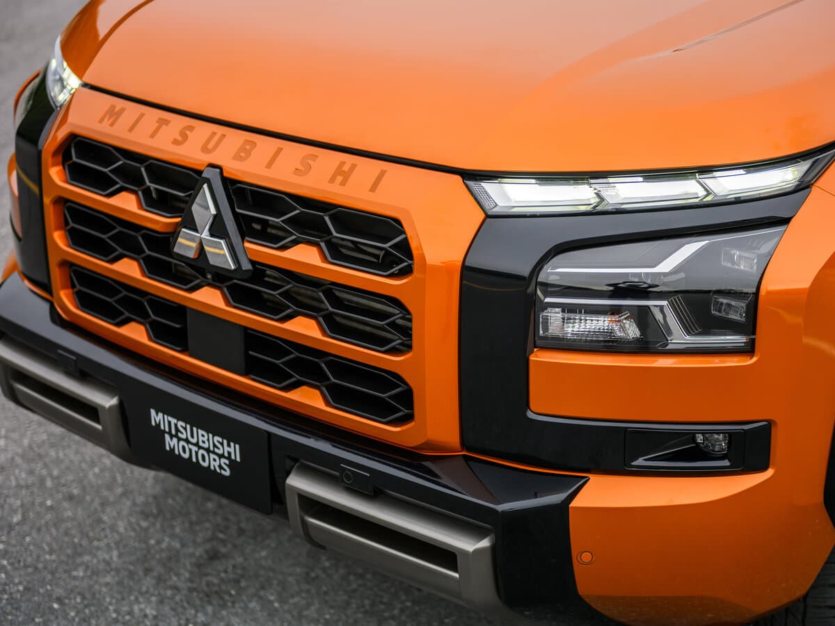 Mitsubishi Triton VI — Fara