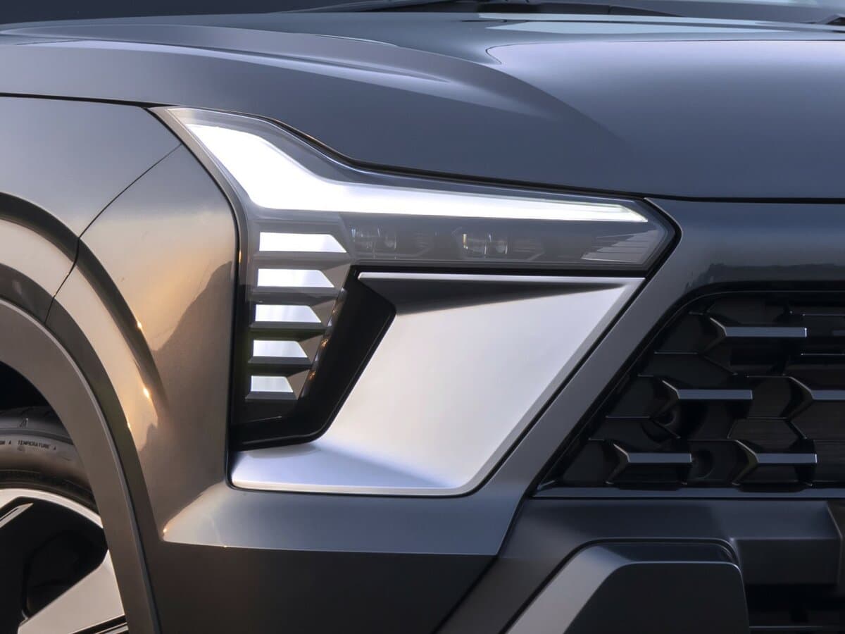 Mitsubishi Xforce 2023 – indiyədək — Fara