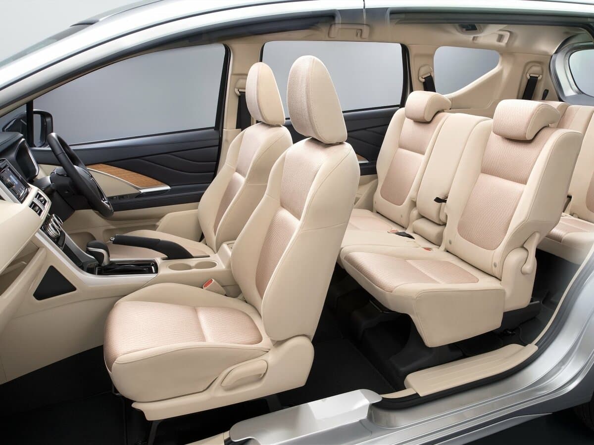 Mitsubishi Xpander I — Salon, öndən