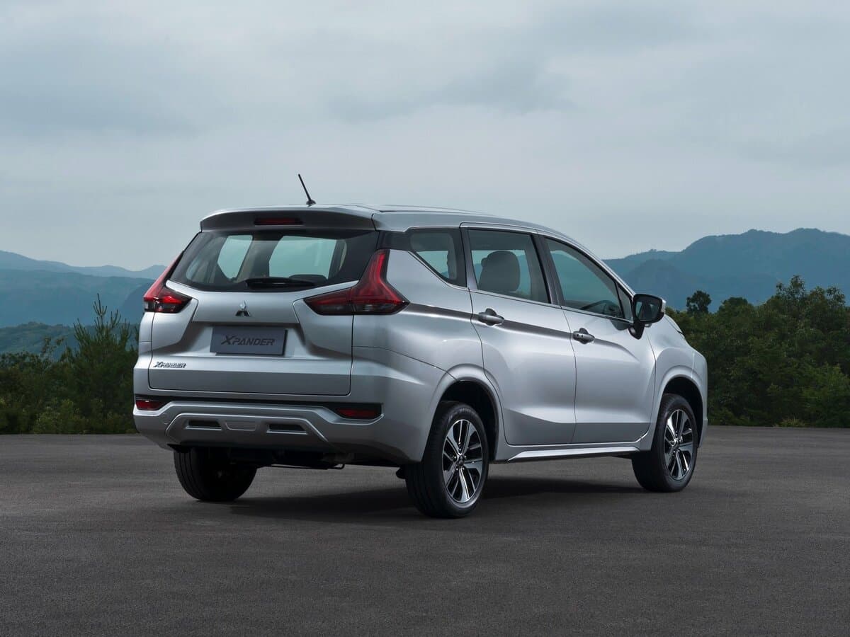 Mitsubishi Xpander I — 3/4 arxadan