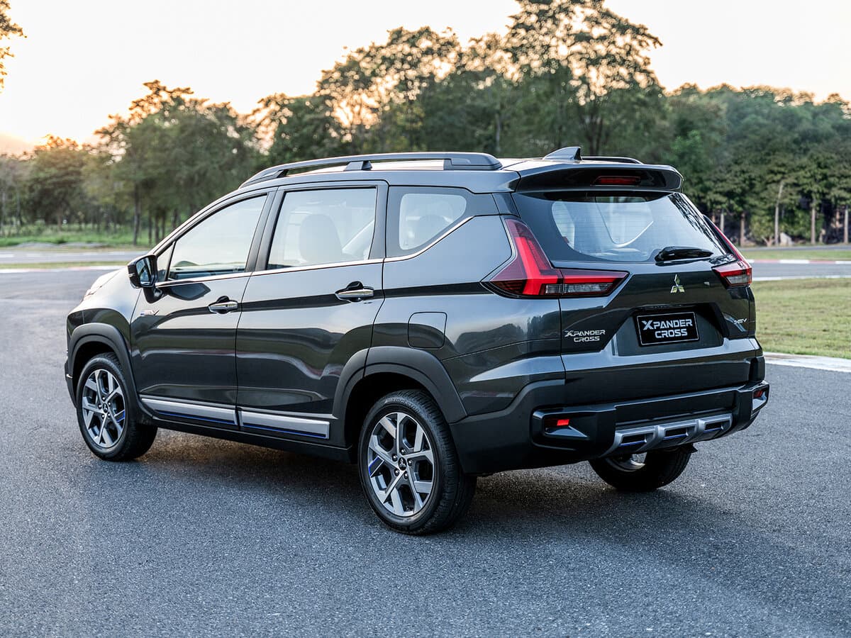 Mitsubishi Xpander I Restayling — 3/4 arxadan