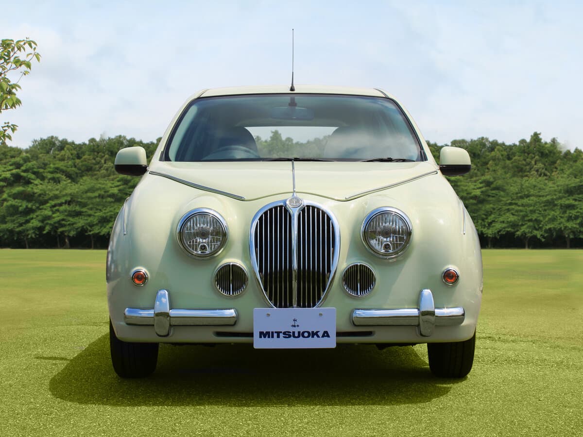 Mitsuoka Viewt III (K13) — Öndən