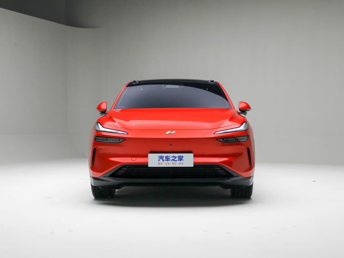 Nio Onvo L60 I — Öndən