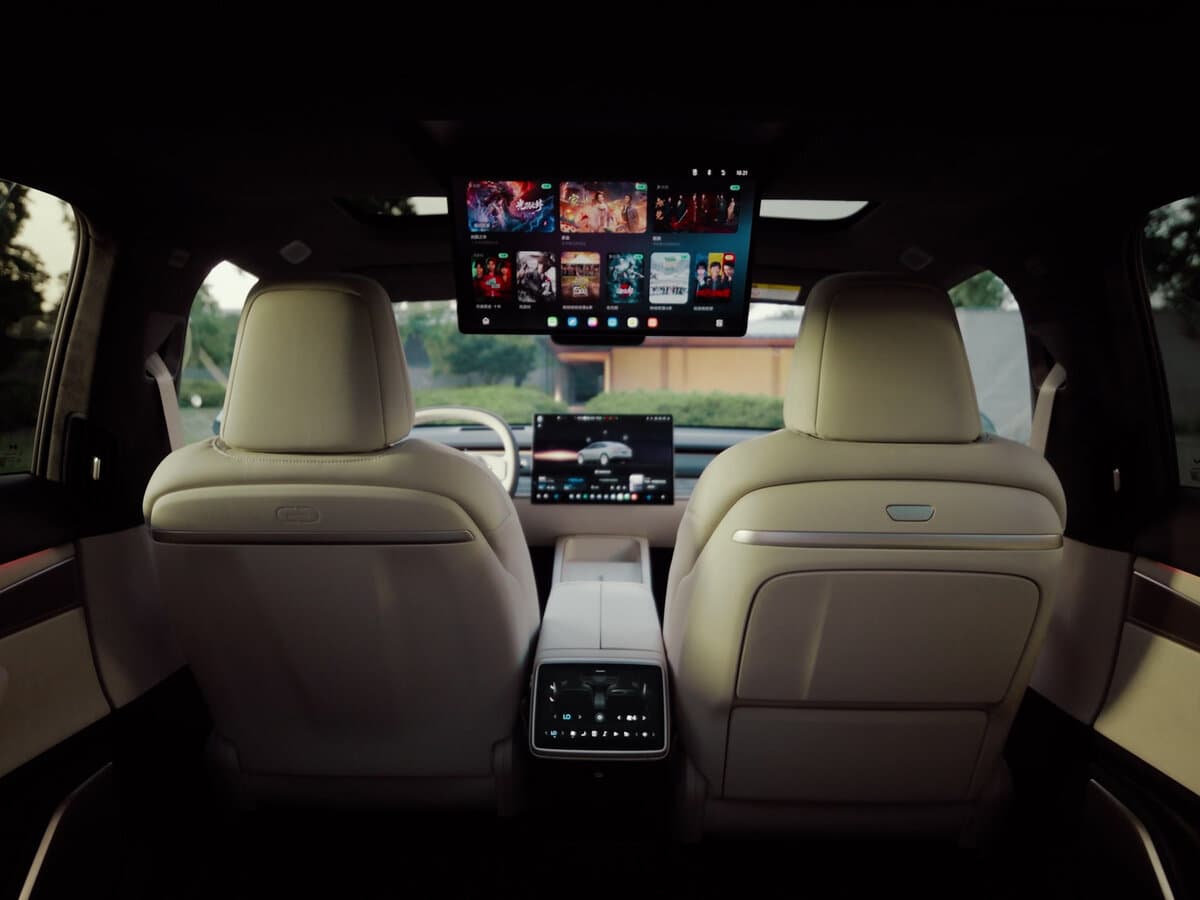 Nio Onvo L60 I Restayling — Salon, arxadan