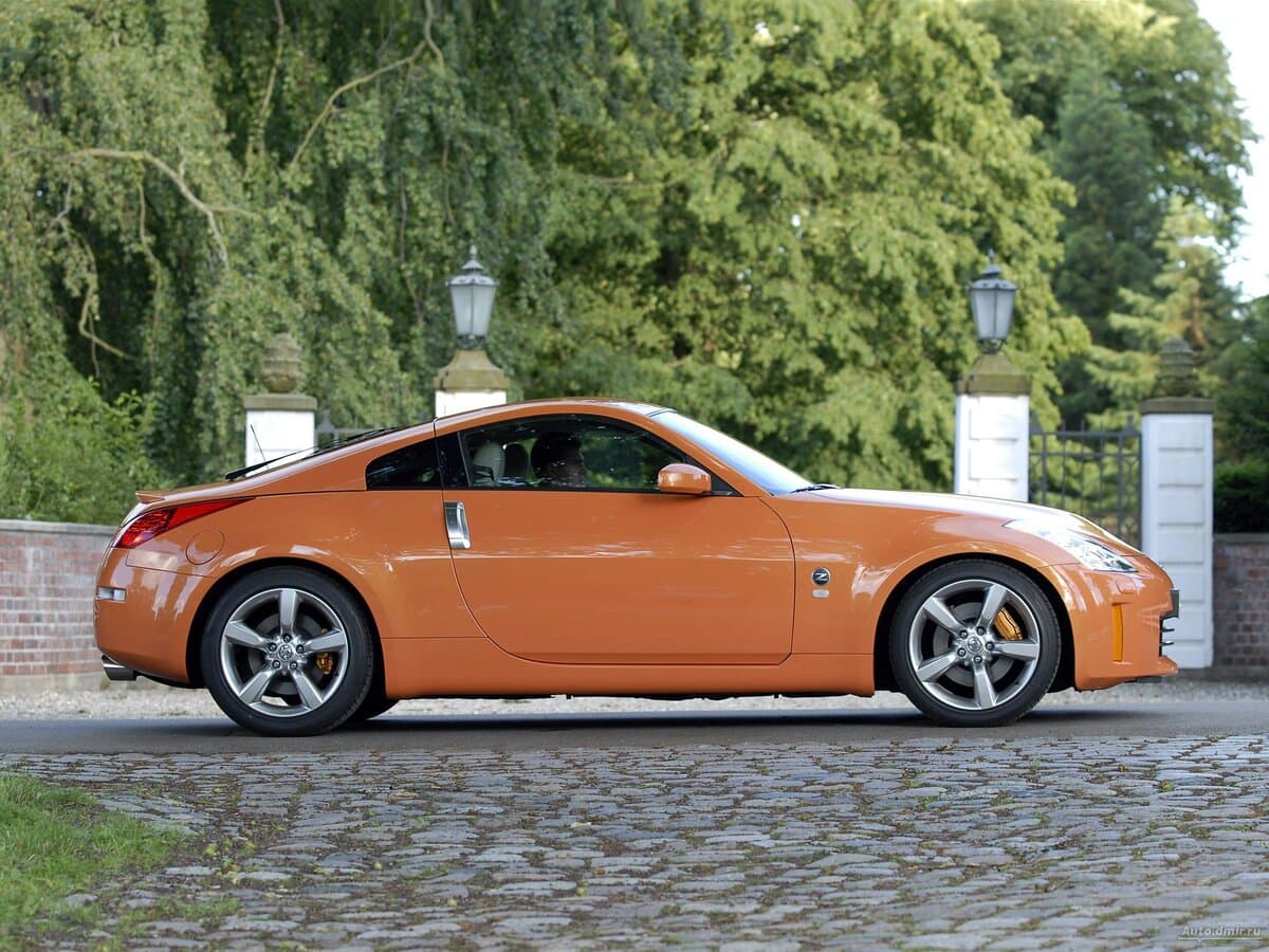 Nissan 350Z I Restayling — Yandan
