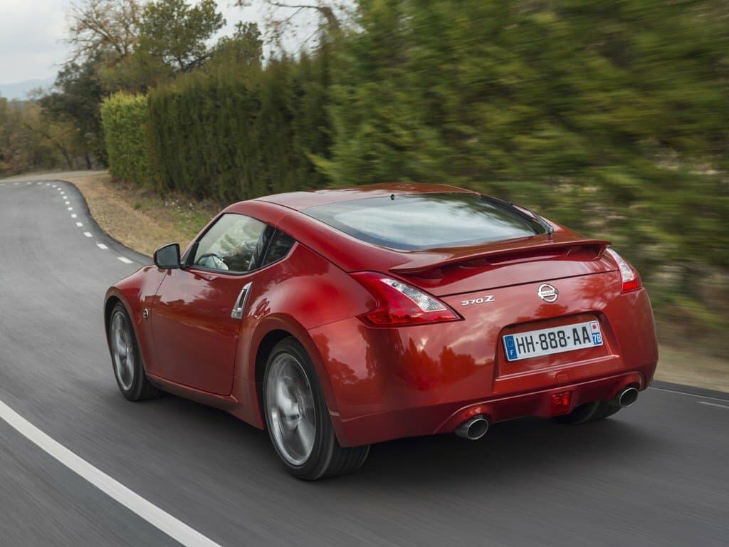 Nissan 370Z I Restayling — 3/4 arxadan