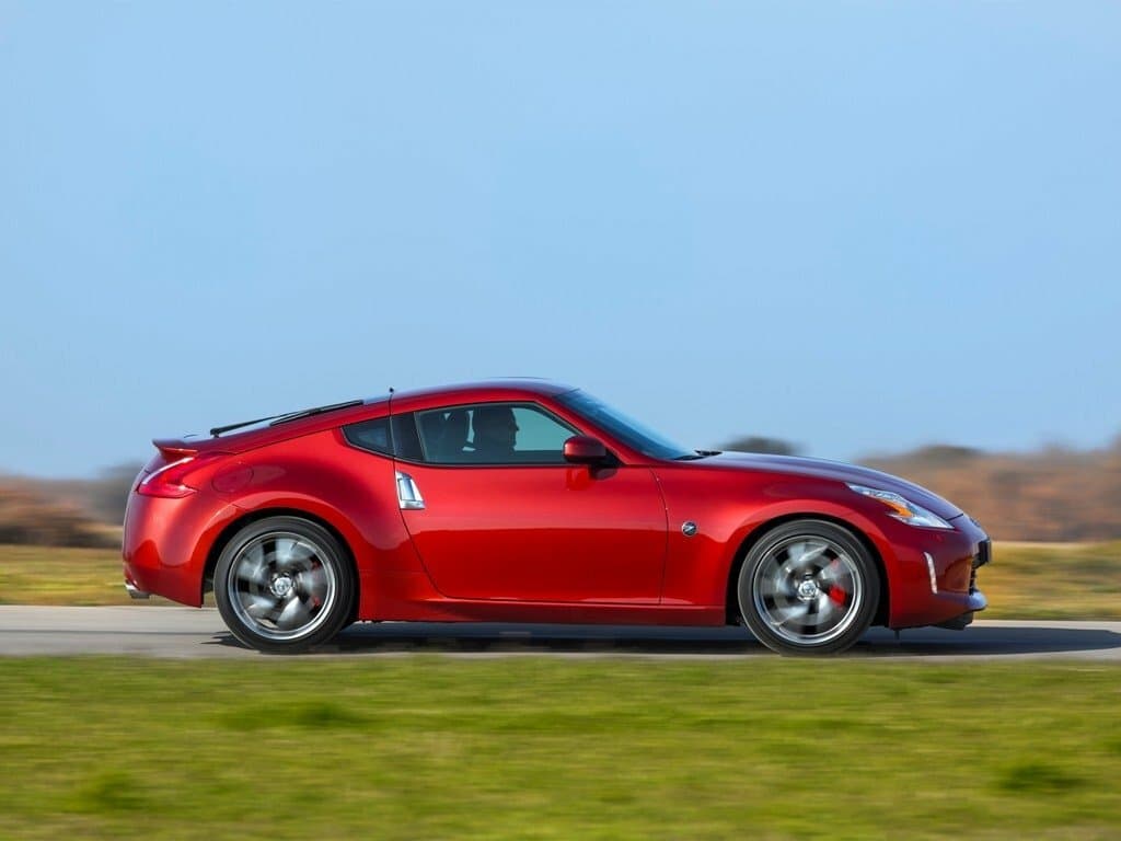 Nissan 370Z I Restayling — Yandan
