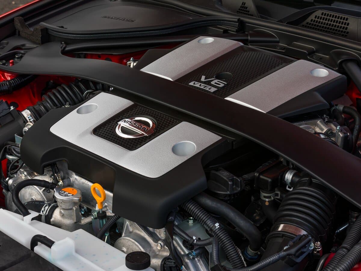 Nissan 370Z I Restayling — Salon, öndən