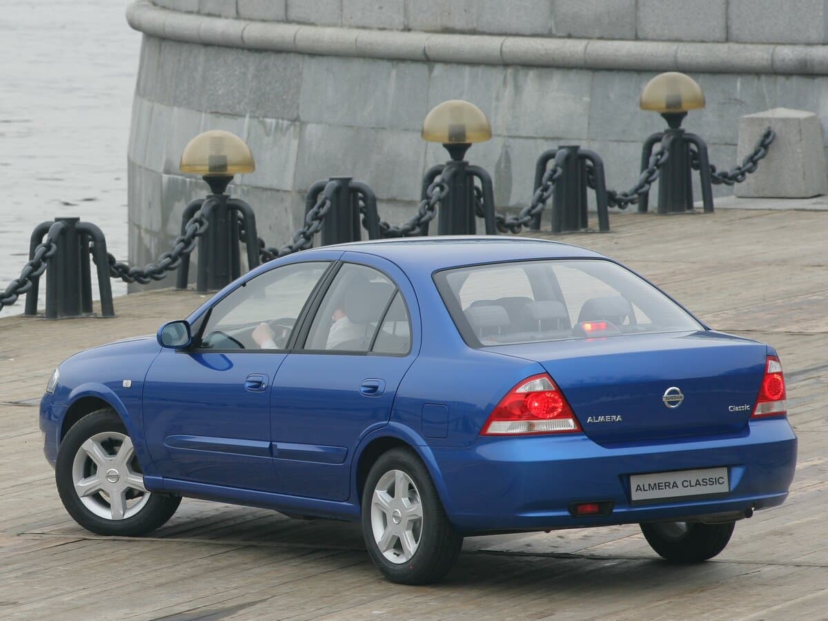 Nissan Almera Classic I — 3/4 arxadan