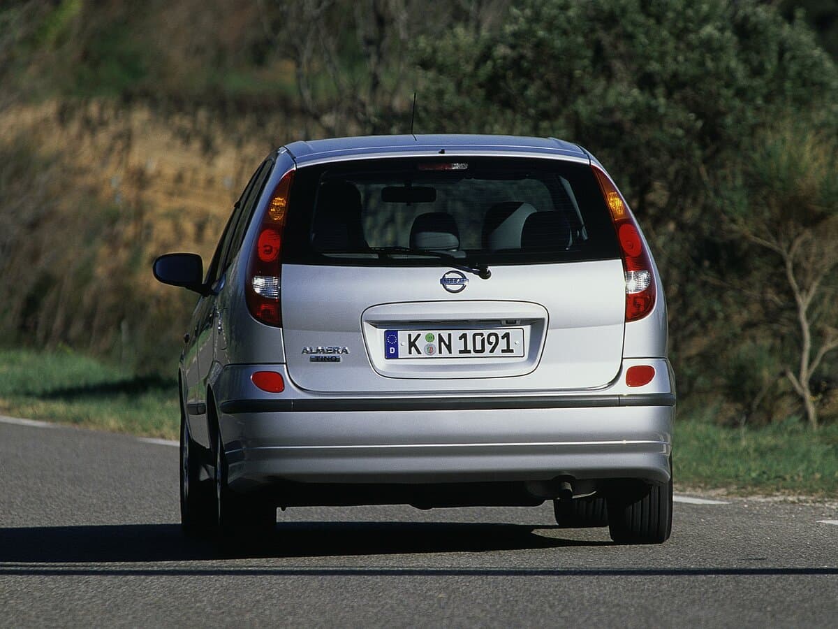Nissan Almera Tino I Restayling — Arxadan