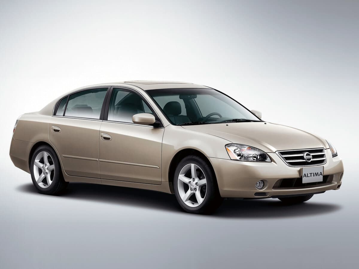 Nissan Altima III (L31) — Yandan