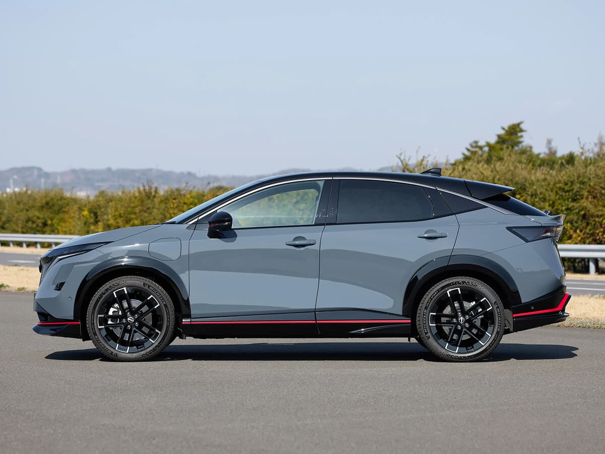 Nissan Ariya I — Yandan