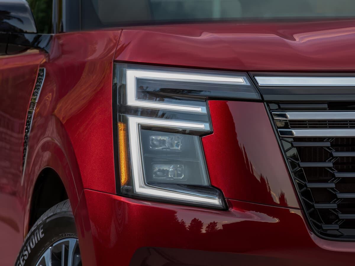 Nissan Armada III — Fara