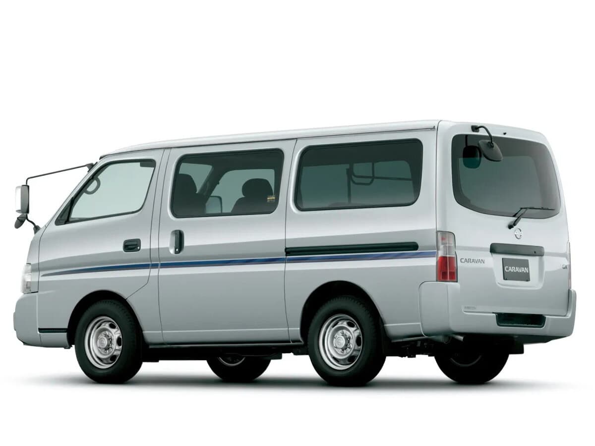 Nissan Caravan IV (E25) — 3/4 arxadan