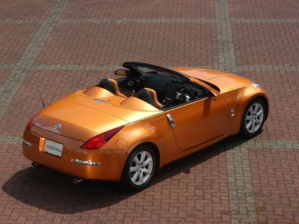 Nissan Fairlady Z V (Z33) — 3/4 arxadan