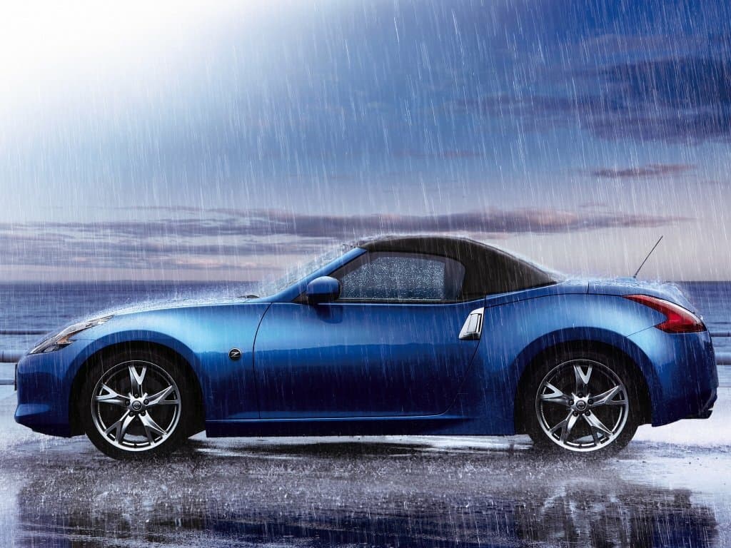 Nissan Fairlady Z VI (Z34) — Yandan