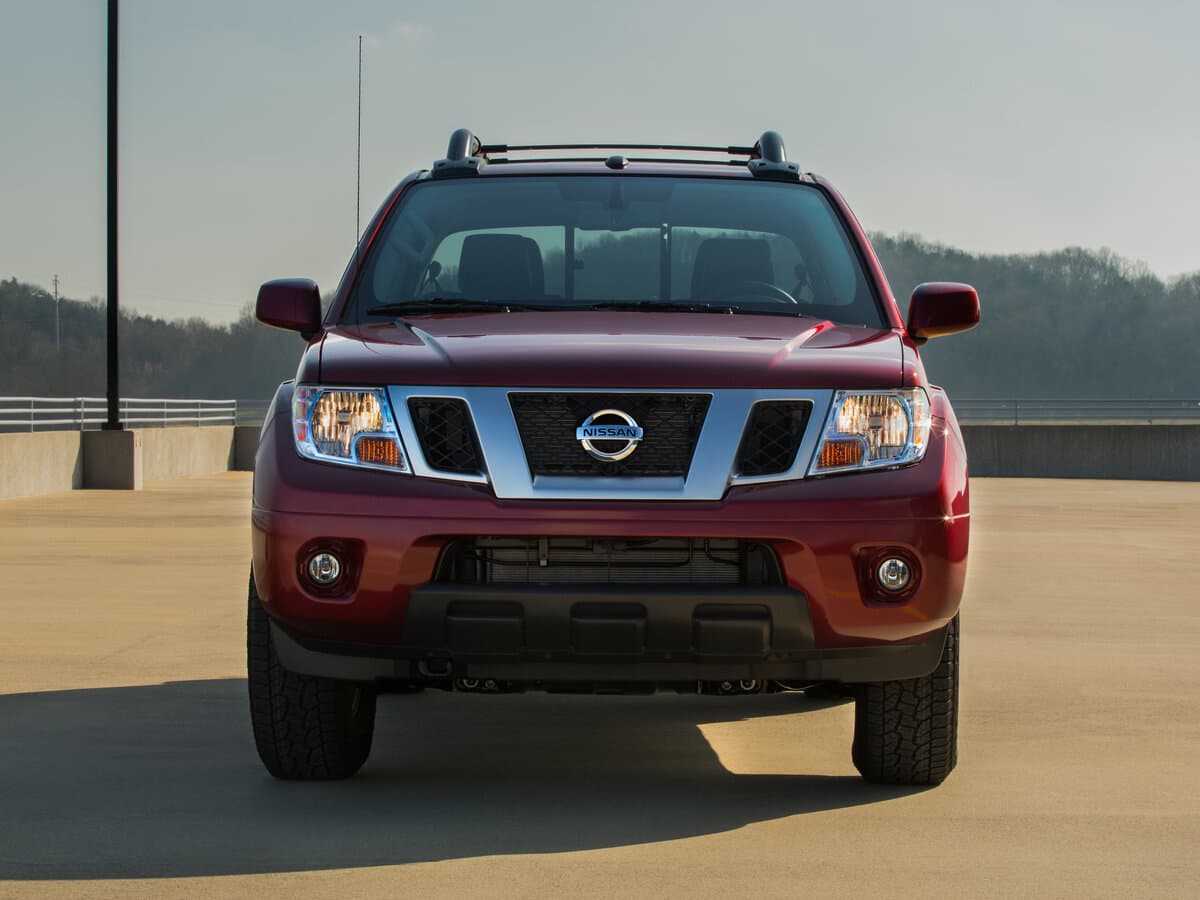 Nissan Frontier II Restayling — Öndən