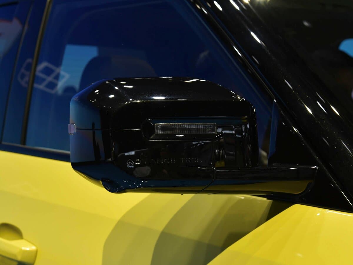 Nissan Frontier Pro 2025 – indiyədək — Yan güzgü