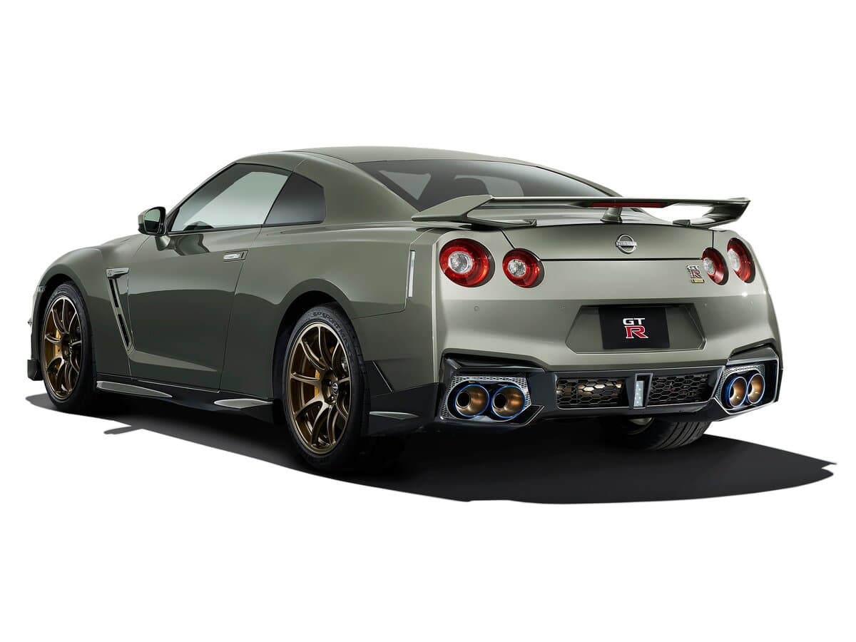 Nissan GT-R I Restayling 4 — 3/4 arxadan