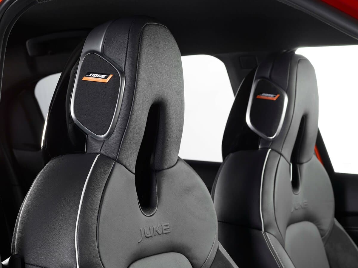 Nissan Juke II — Salon, öndən