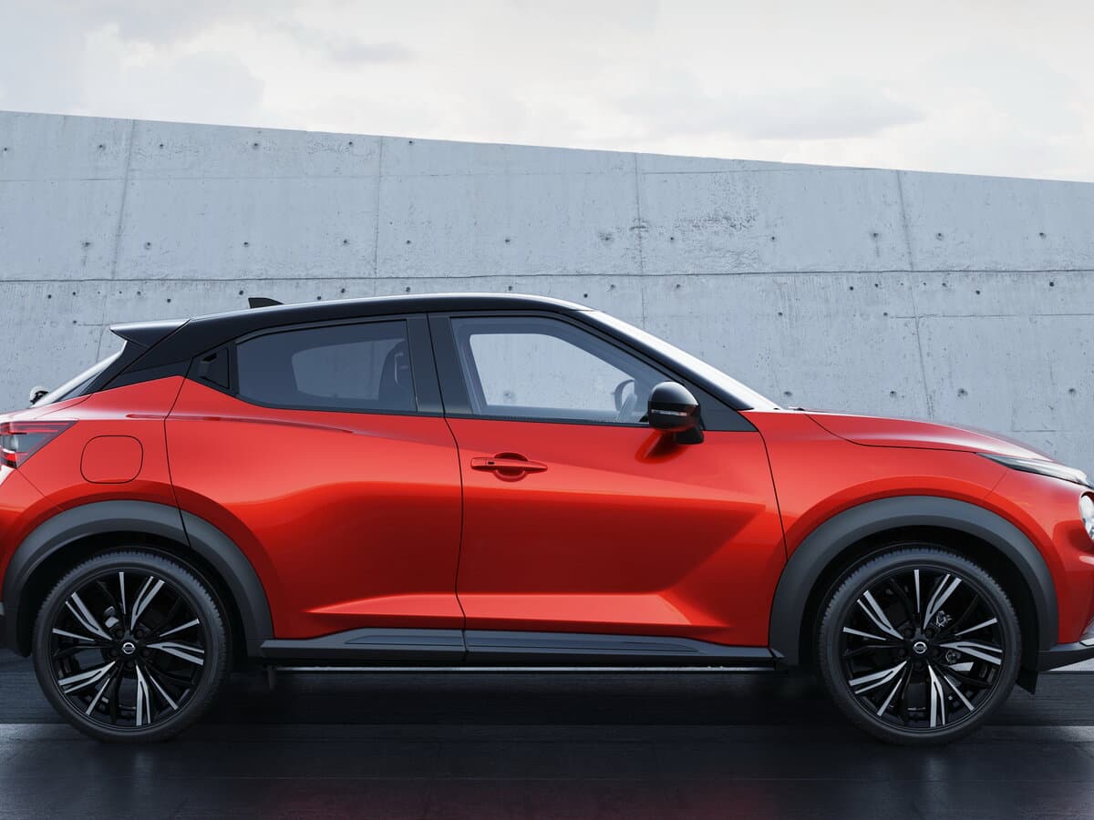 Nissan Juke II — Yandan