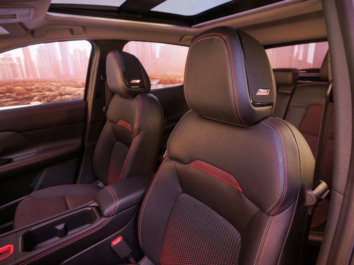 Nissan Kicks II — Salon, öndən