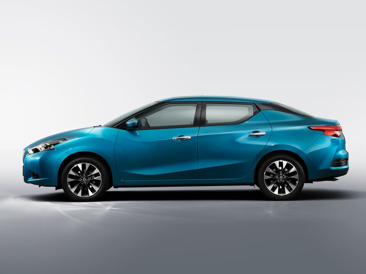 Nissan Lannia 2015 – 2022 — Yandan