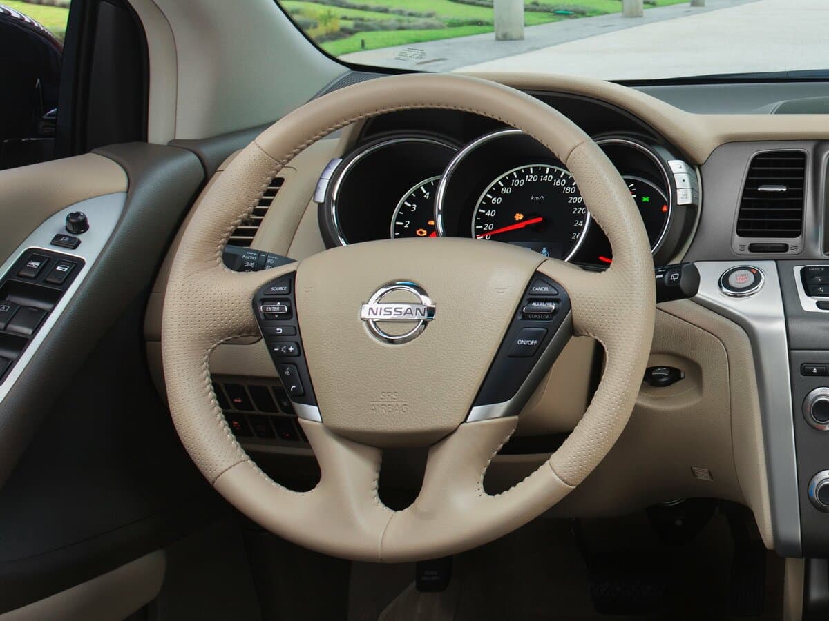 Nissan Murano II (Z51) Restayling 2 — Sükan