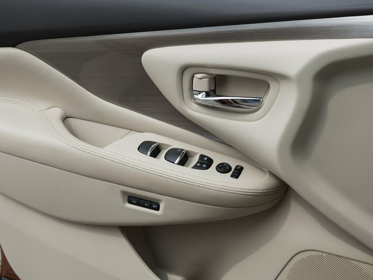 Nissan Murano III (Z52) — Qapı