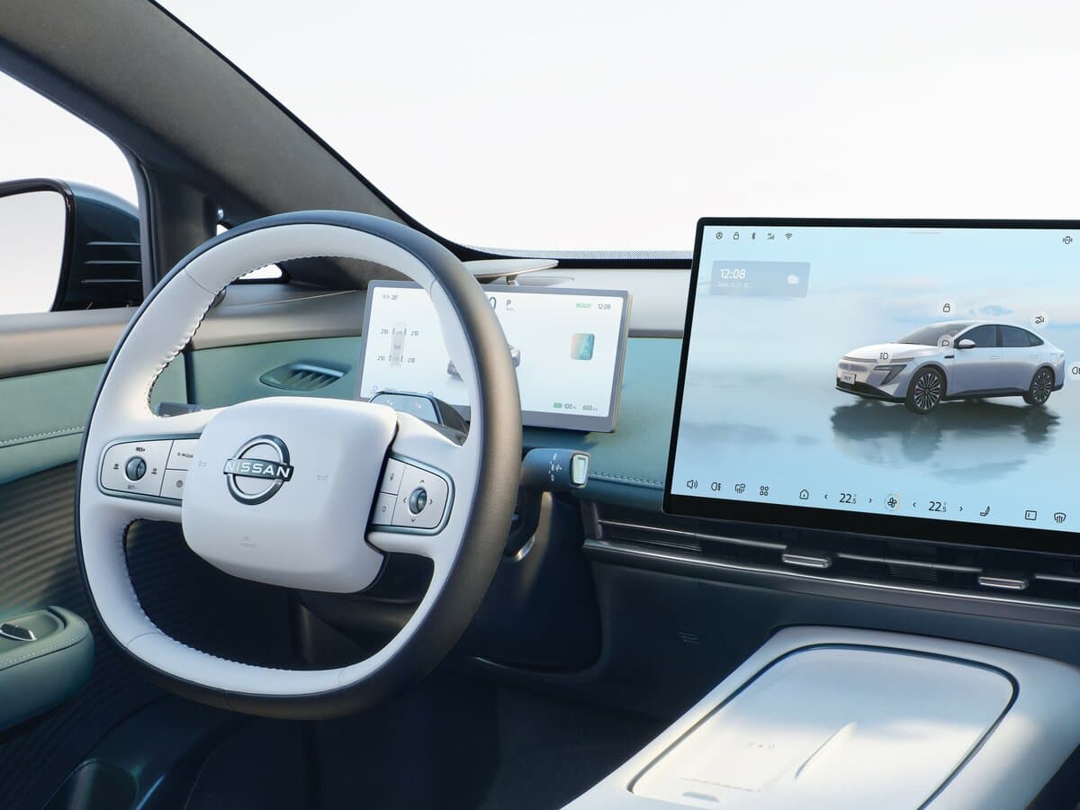 Nissan N7 2025 – indiyədək — Sükan