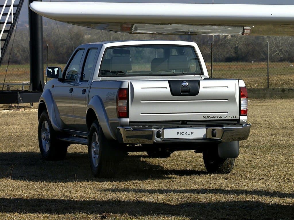 Nissan Navara (Frontier) II (D22) — Arxadan