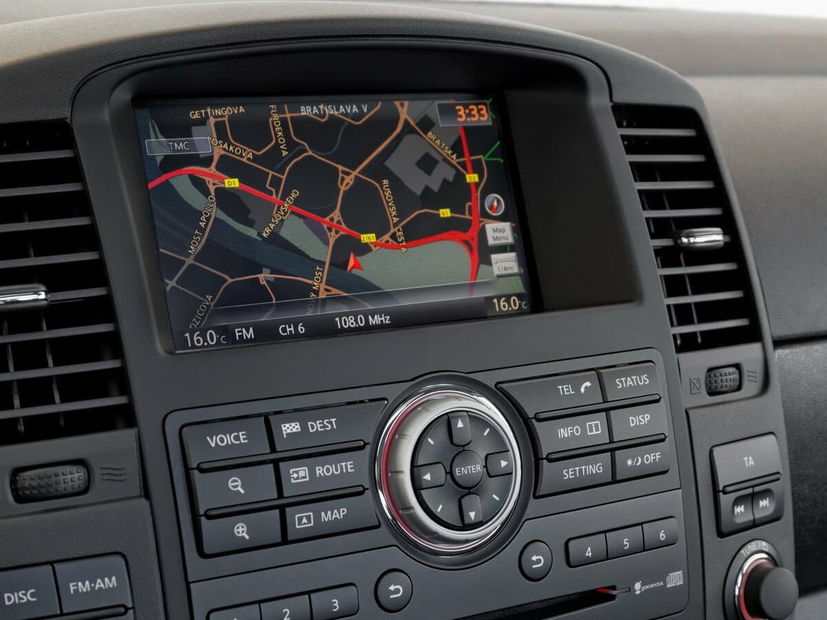 Nissan Navara (Frontier) III (D40) Restayling — Salon, öndən