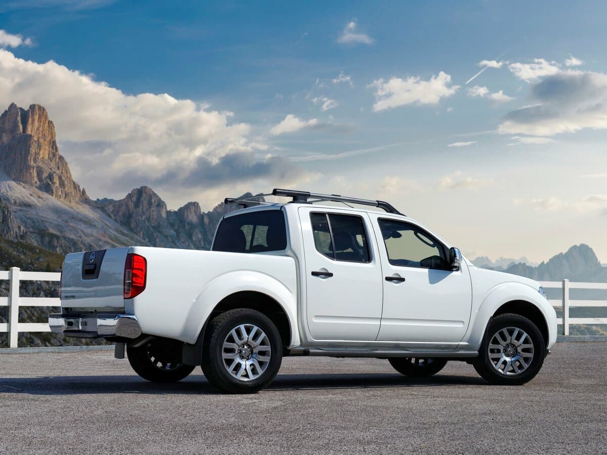 Nissan Navara (Frontier) III (D40) Restayling — Yandan