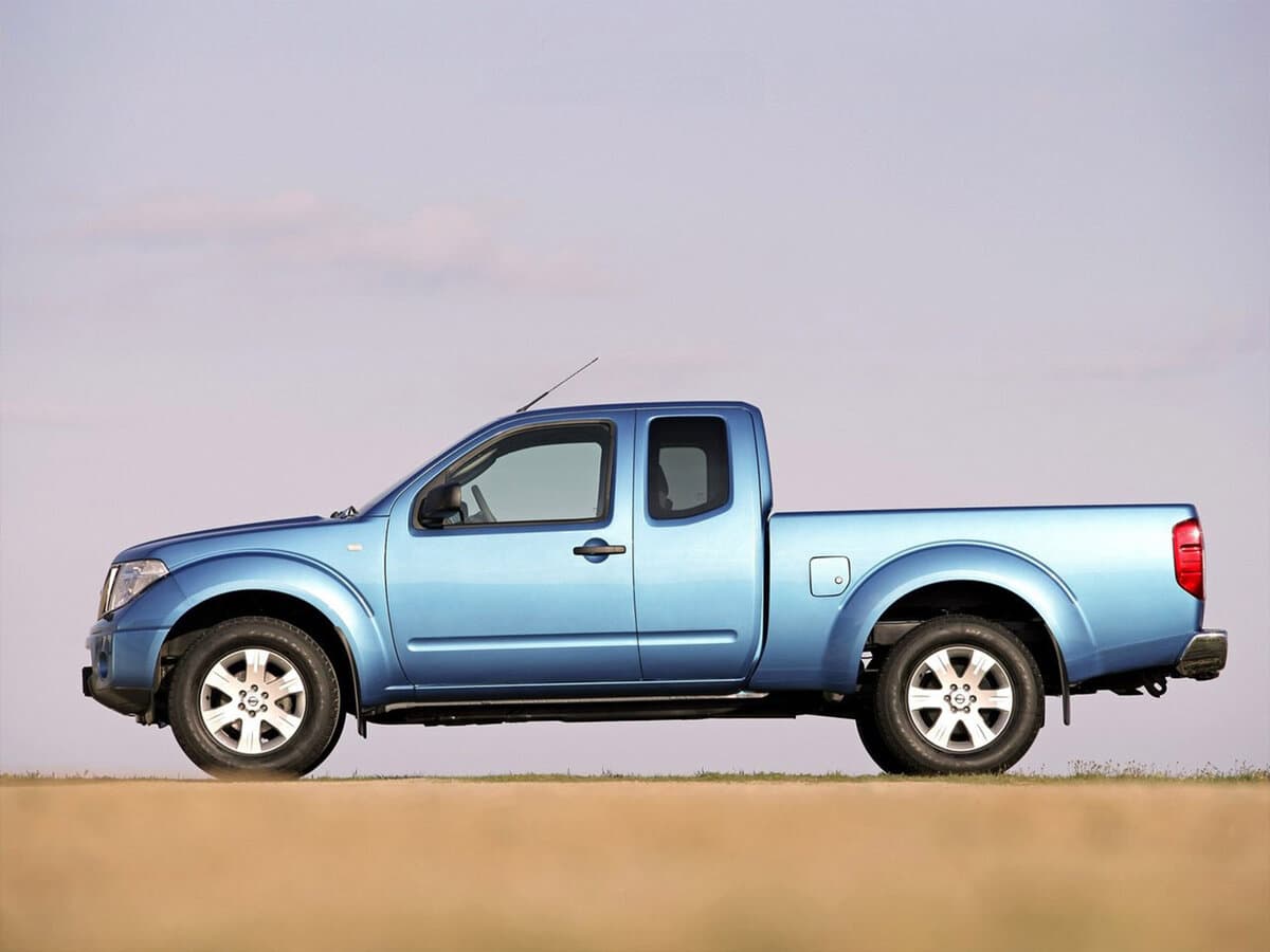 Nissan Navara (Frontier) III (D40) Restayling — Yandan