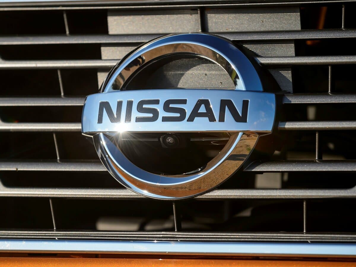 Nissan Navara (Frontier) IV (D23) — Salon, öndən