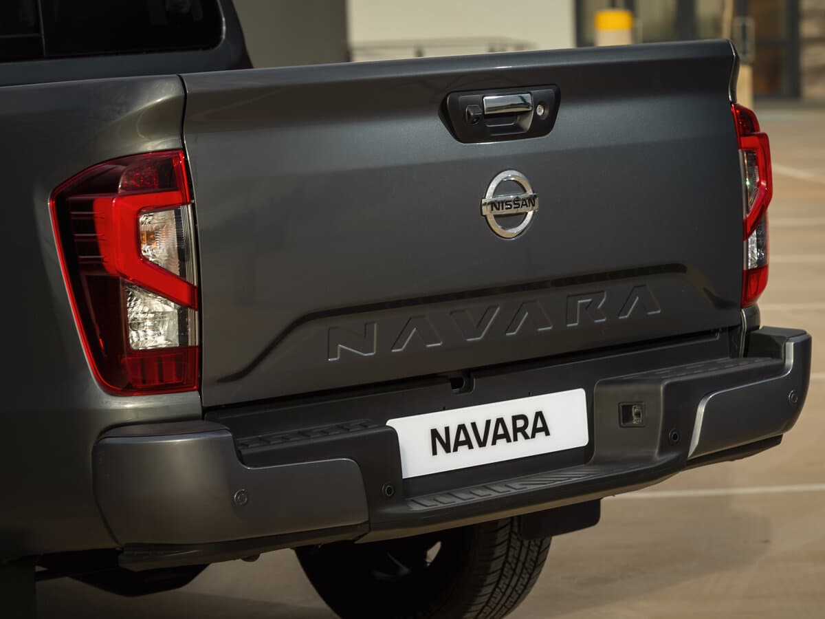 Nissan Navara (Frontier) IV (D23) Restayling — Salon, öndən