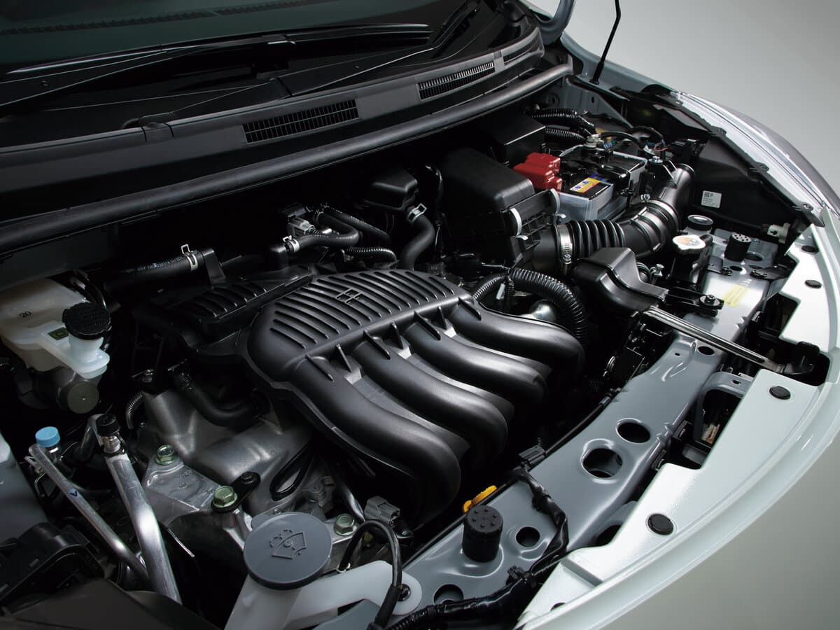 Nissan Note II — Salon, öndən