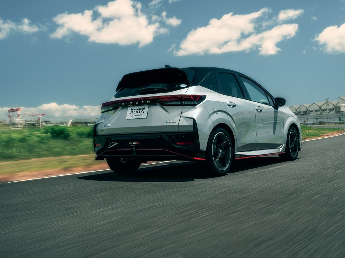 Nissan Note III — 3/4 arxadan
