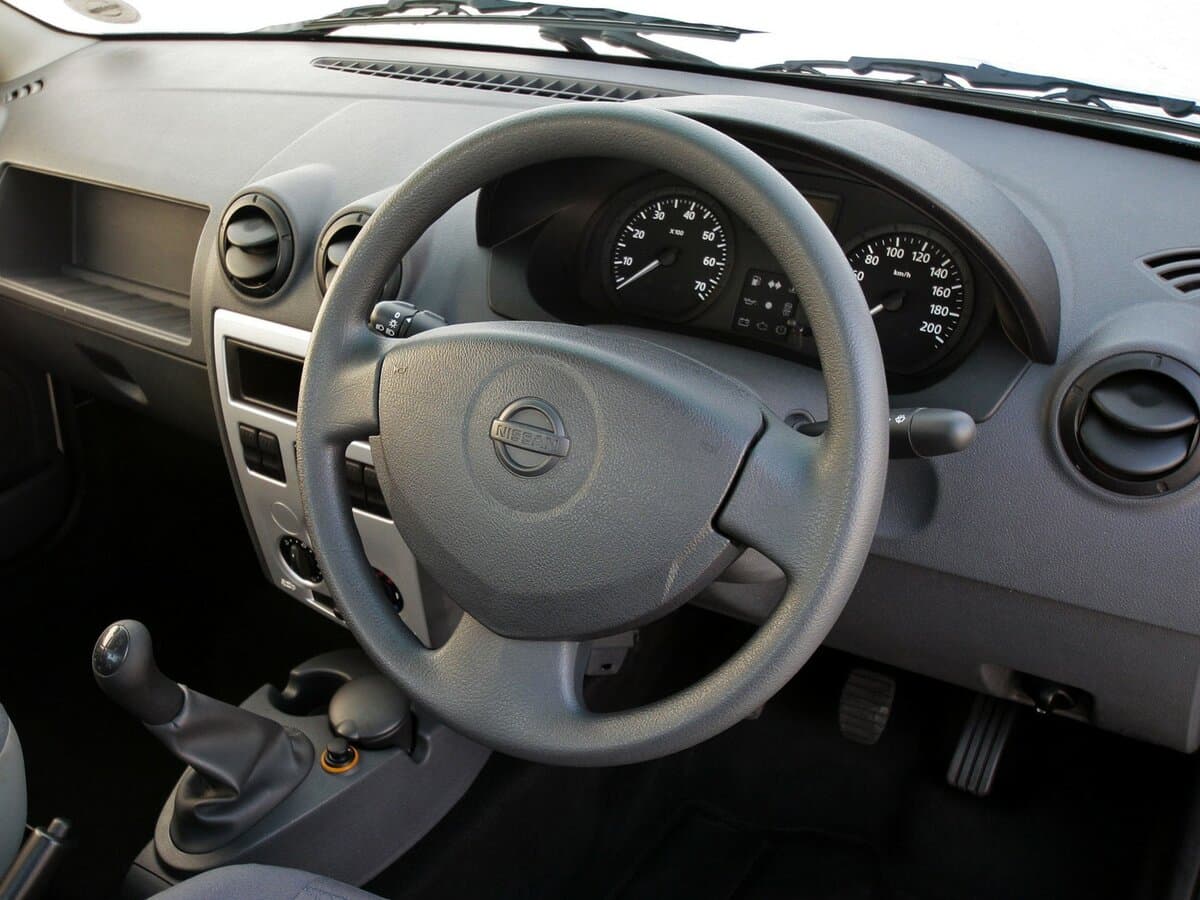 Nissan NP200 2008 – 2024 — Sükan