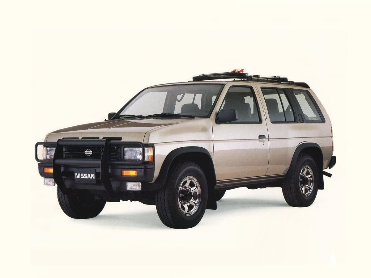 Nissan Pathfinder I — Əsas şəkil