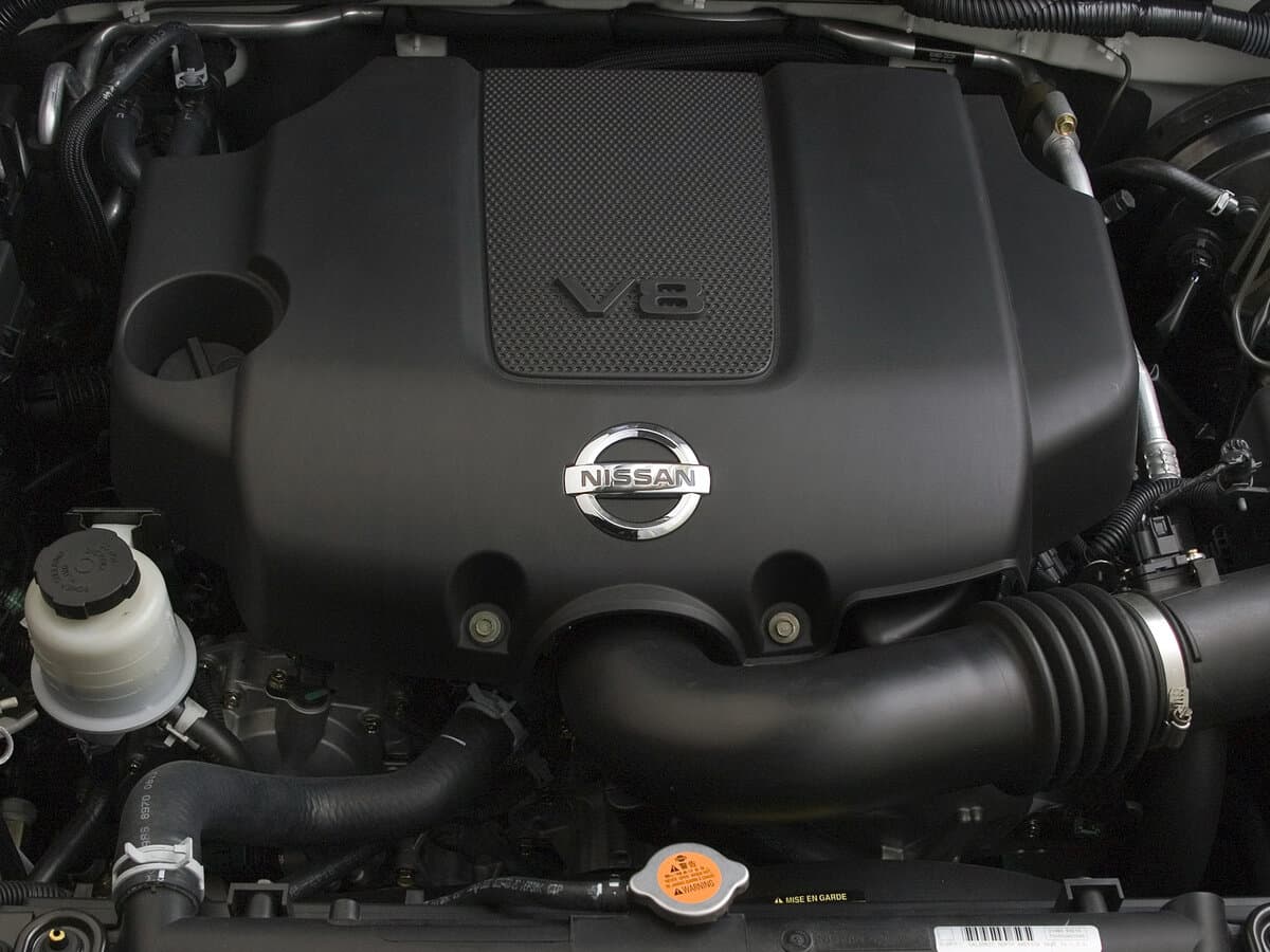 Nissan Pathfinder III — Salon, arxadan