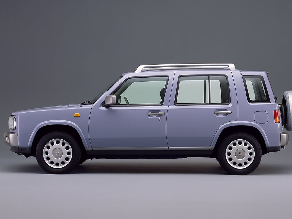 Nissan Rasheen 1995 – 2000 — Yandan