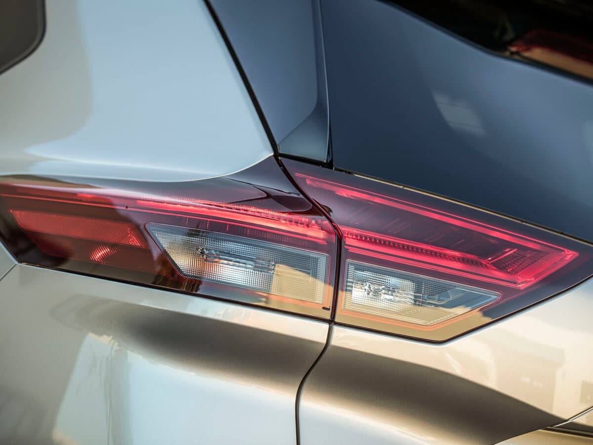 Nissan Rogue III — Detal