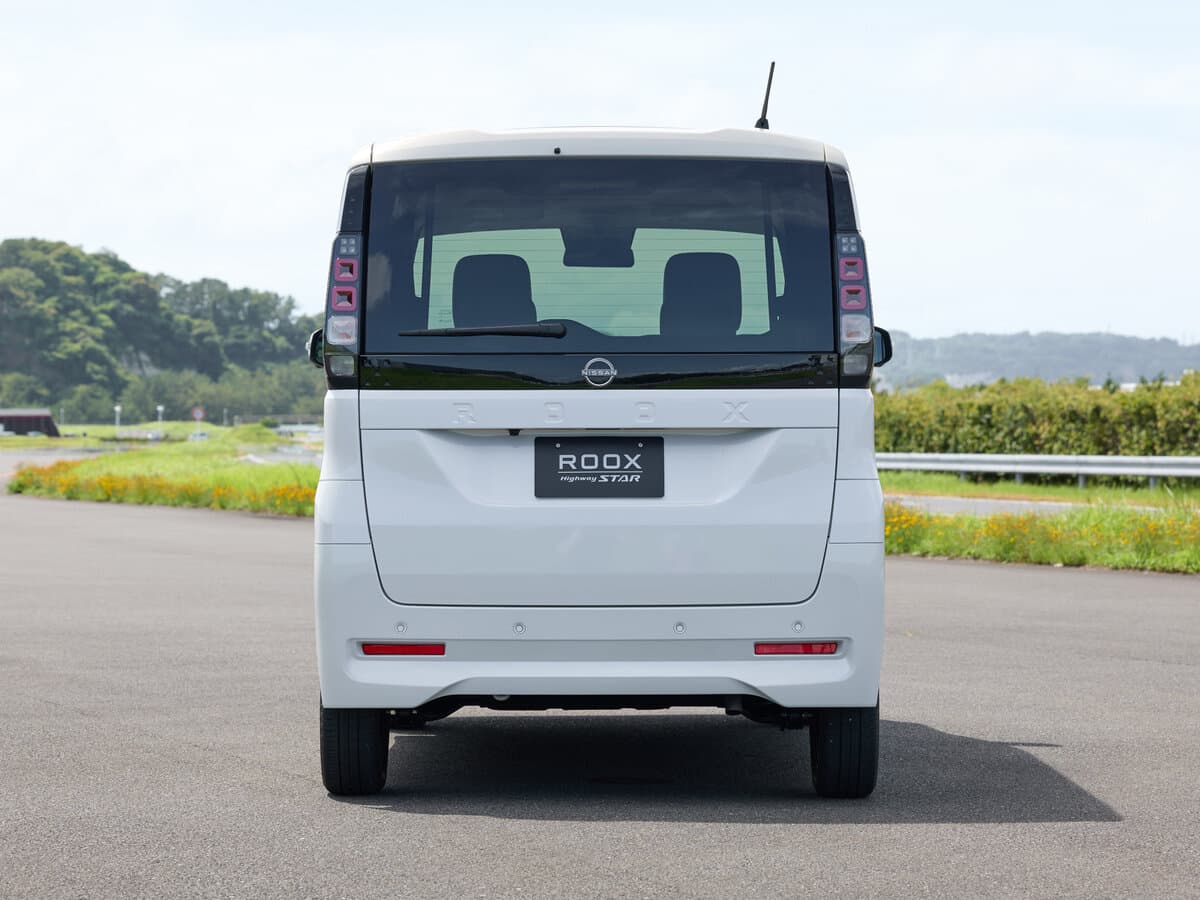 Nissan Roox III — Arxadan