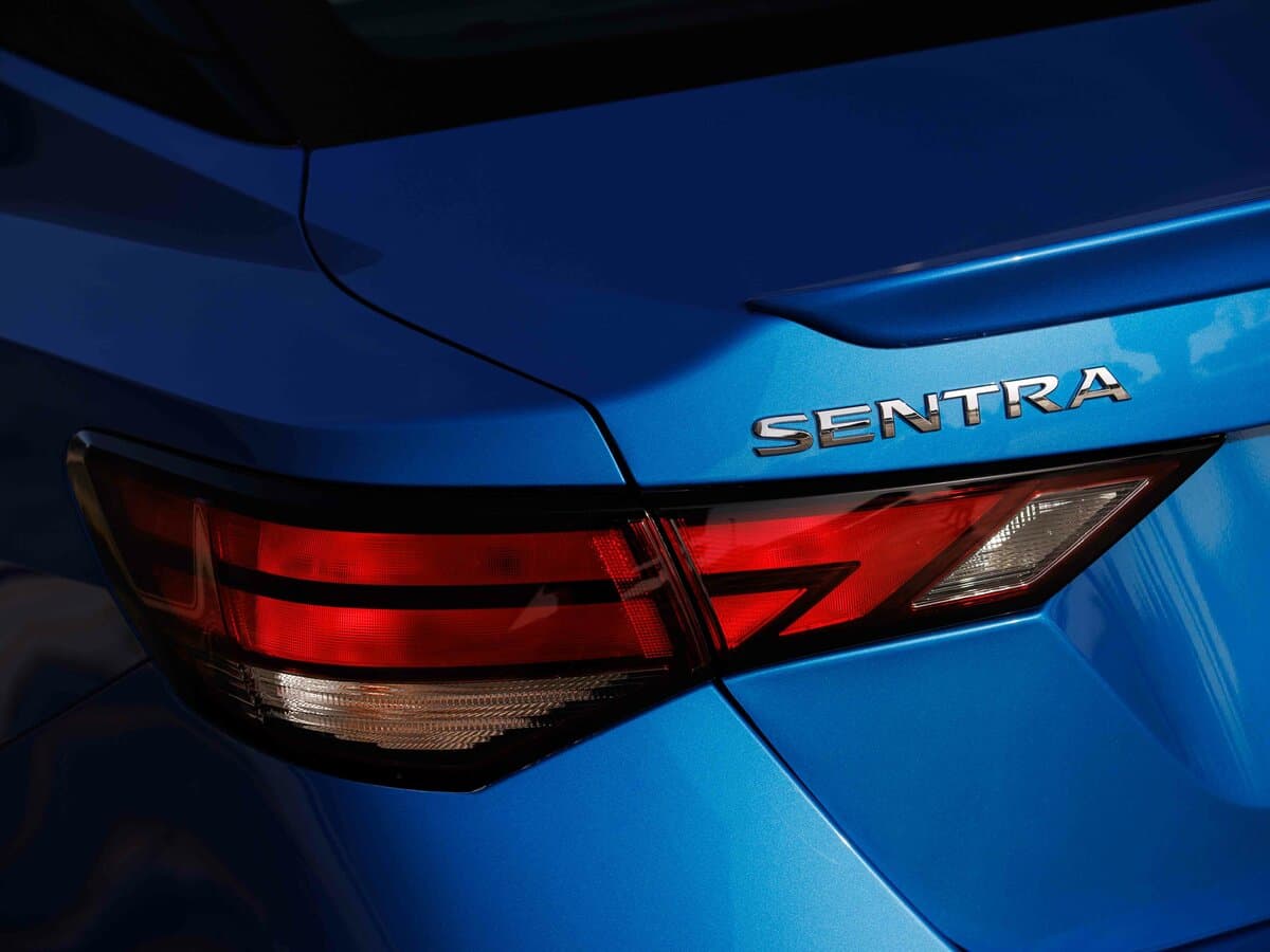 Nissan Sentra VIII (B18) Restayling — Detal