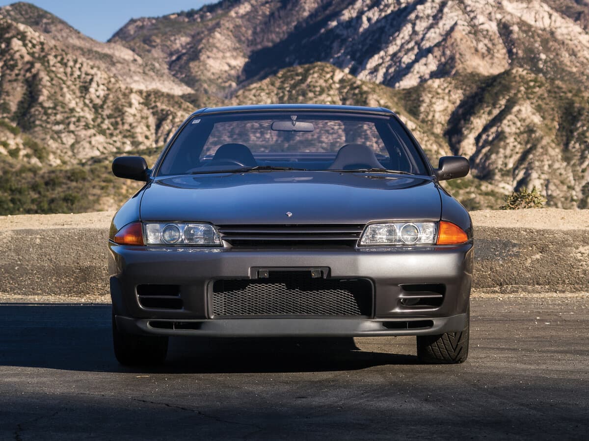 Nissan Skyline VIII (R32) — Öndən