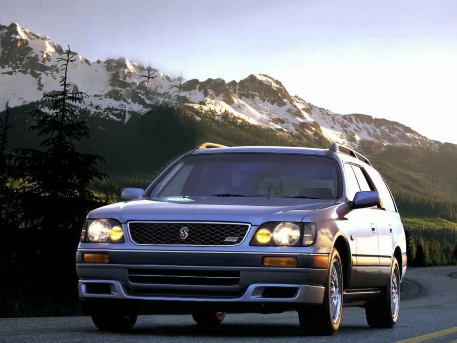 Nissan Stagea I — Öndən
